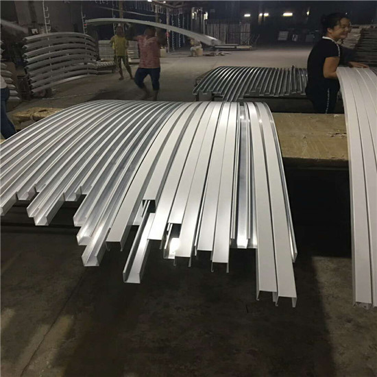 白色铝方通 (10).jpg